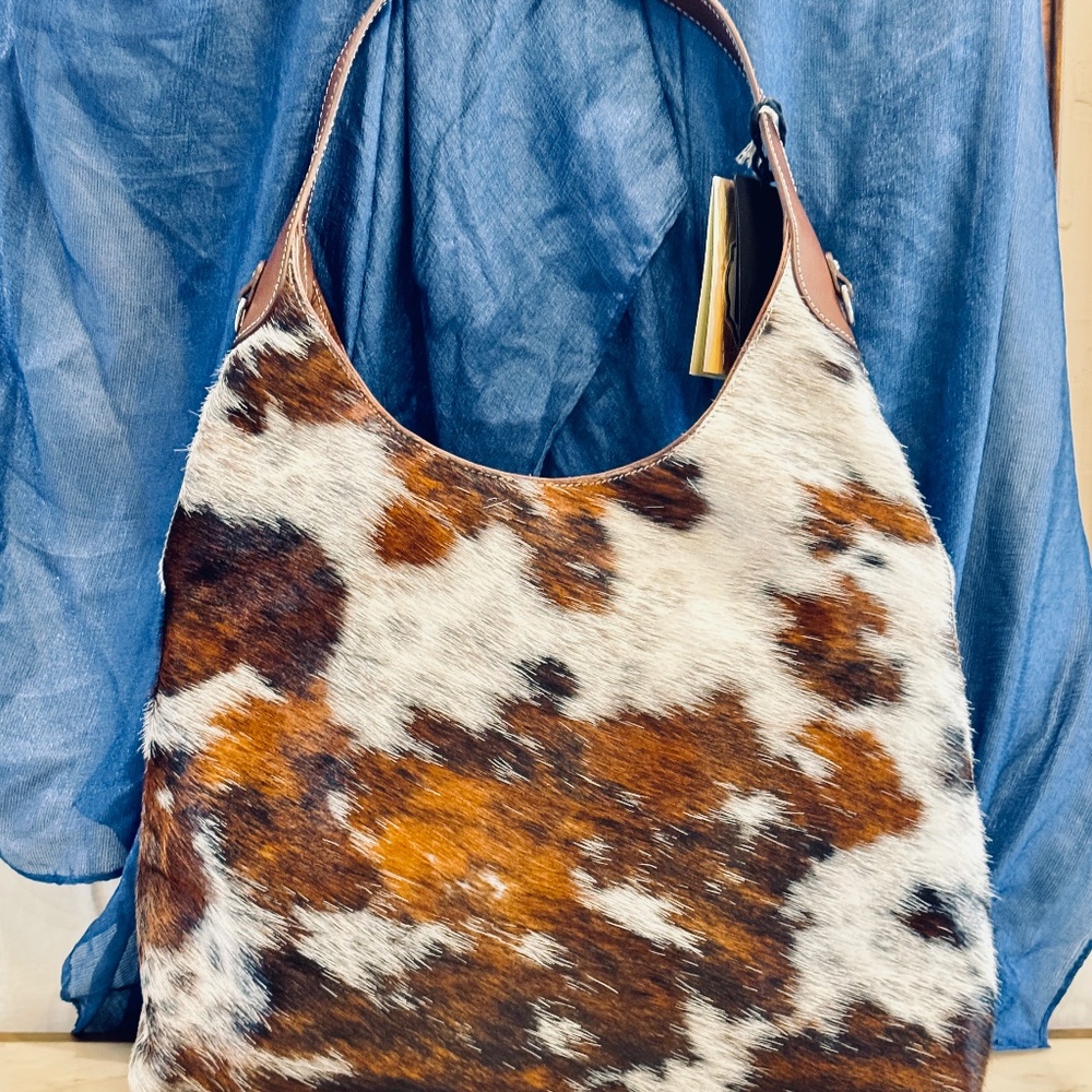 NWT - MADE IN ITALY - CAVALCANTI COWHIDE GENUINE LEATHER PURSE